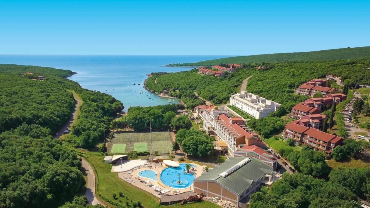 Resort Duga Uvala Pavicini Экстерьер фото