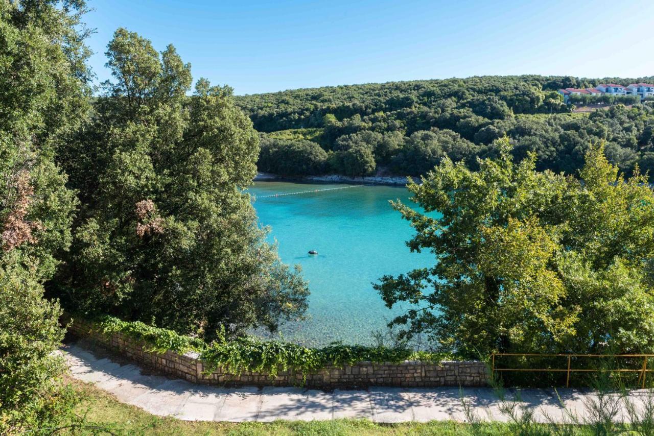 Resort Duga Uvala Pavicini Экстерьер фото