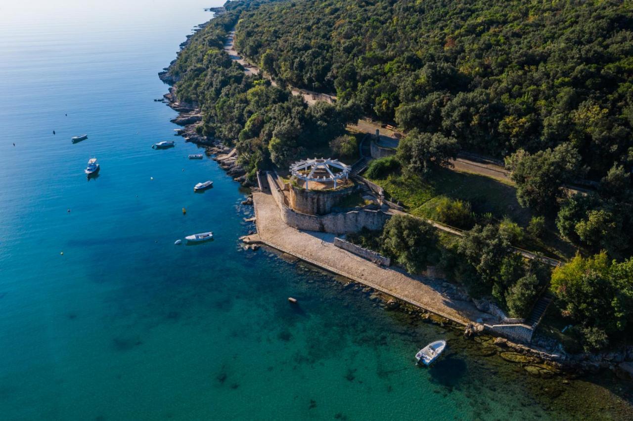 Resort Duga Uvala Pavicini Экстерьер фото